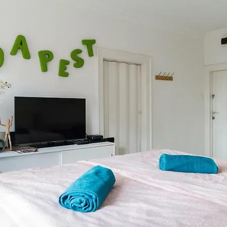 Queen Bed Budapest